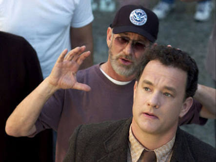 Tom Hanks and Steven Spielberg in The Terminal 